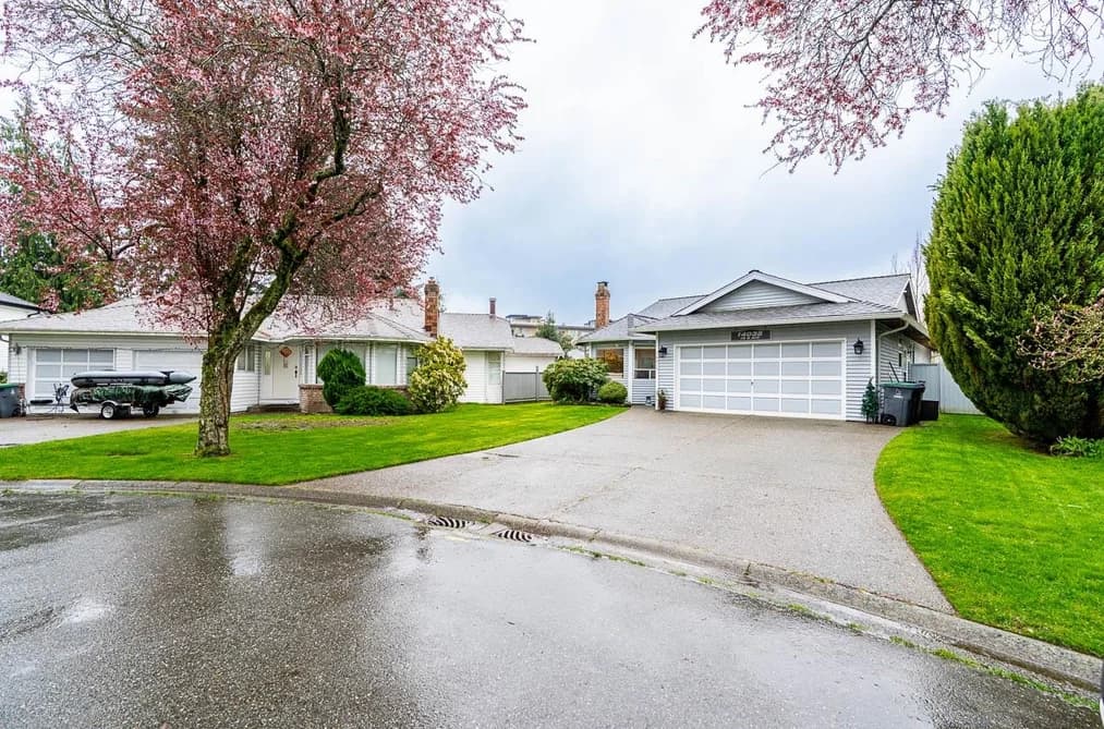 14035 16B AVENUE, Surrey, BC — Residential for Sale - Photo 2
