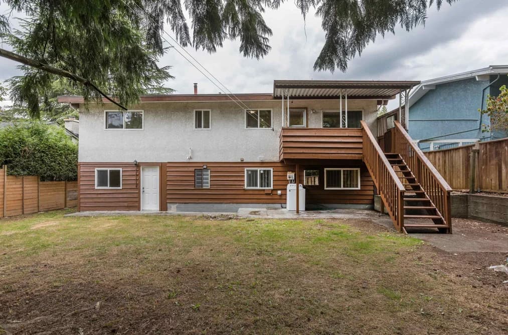 14036 102A AVENUE, Surrey, BC — Residential for Sale - Photo 2