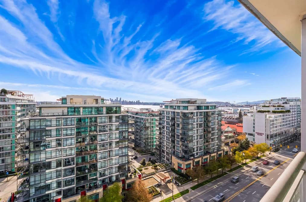 1404 188 E ESPLANADE, North Vancouver, BC — Residential for Sale - Main Photo