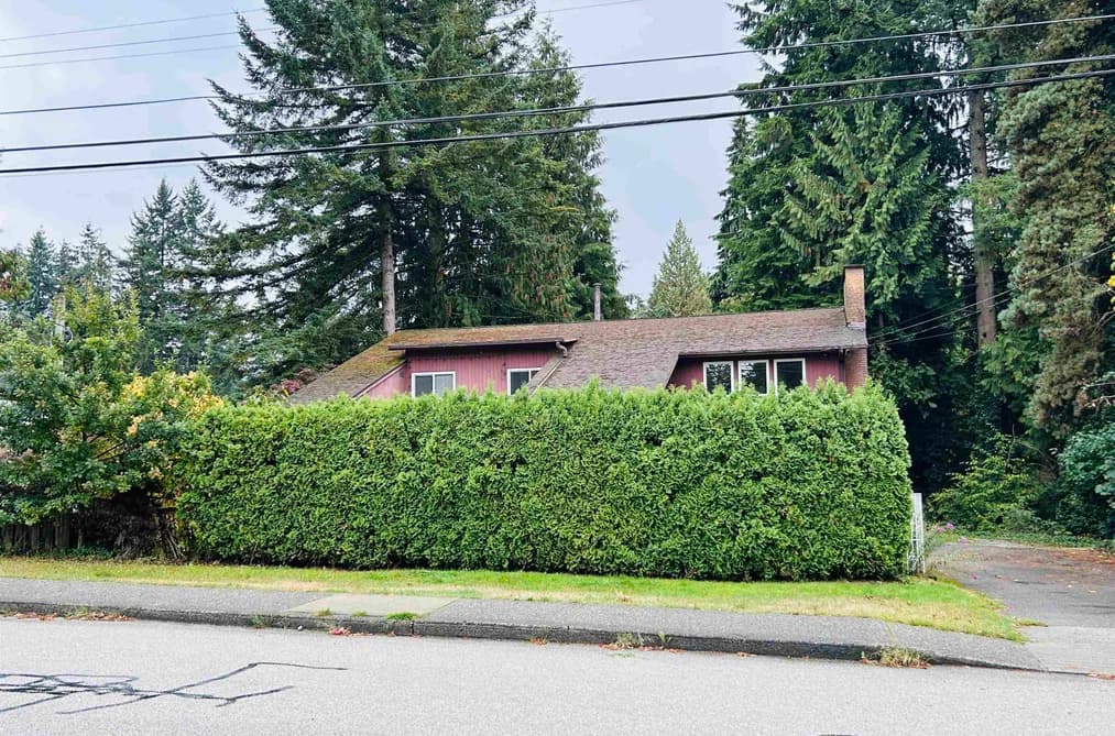 1404 WINSLOW AVENUE, Coquitlam, BC — Residential for Sale - Photo 2