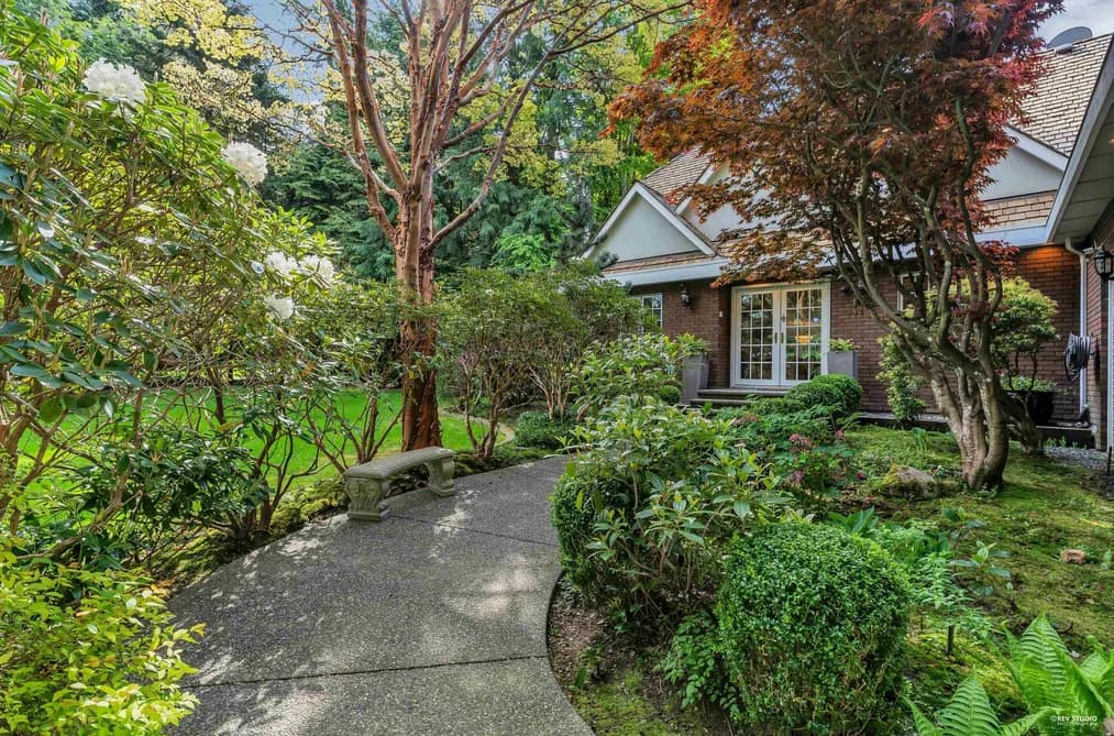 14042 28 AVENUE, Surrey, BC — Residential for Sale - Photo 2