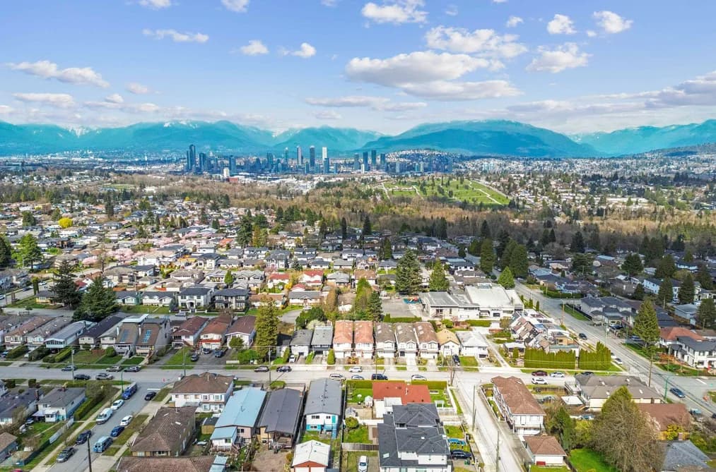 1405 6070 MCMURRAY AVENUE, Burnaby, BC — Residential for Sale - Main Photo