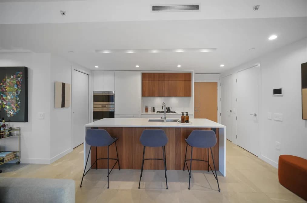 1405 885 CAMBIE STREET, Vancouver, BC — Residential for Sale - Photo 2