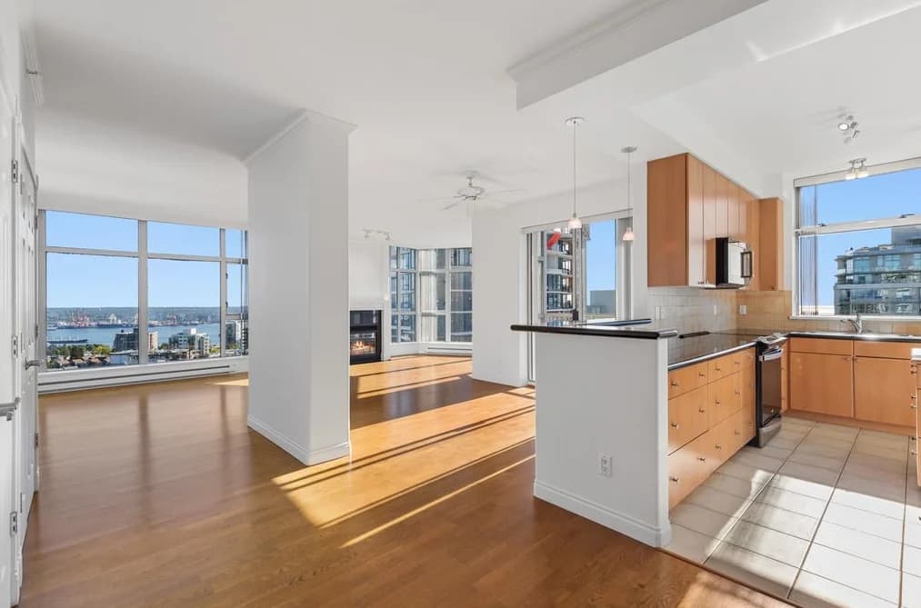 1406 160 E 13TH STREET, North Vancouver BC V7L 2L5 - Photo 1