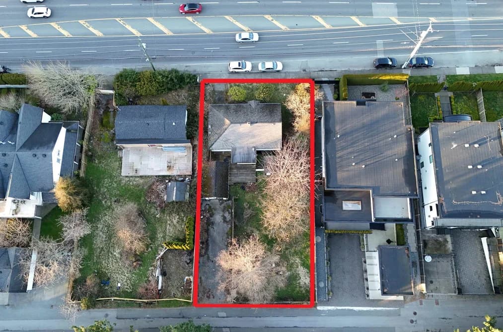 14068 NORTH BLUFF ROAD, White Rock, BC — Residential for Sale - Main Photo
