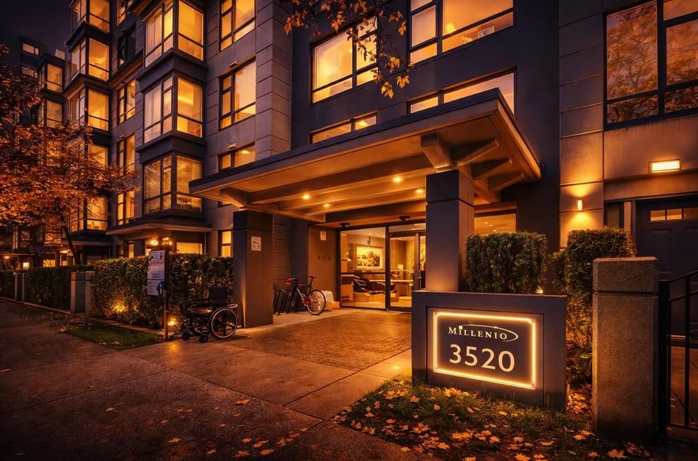 1407 3520 CROWLEY DRIVE, Vancouver, BC — Residential for Sale - Photo 2