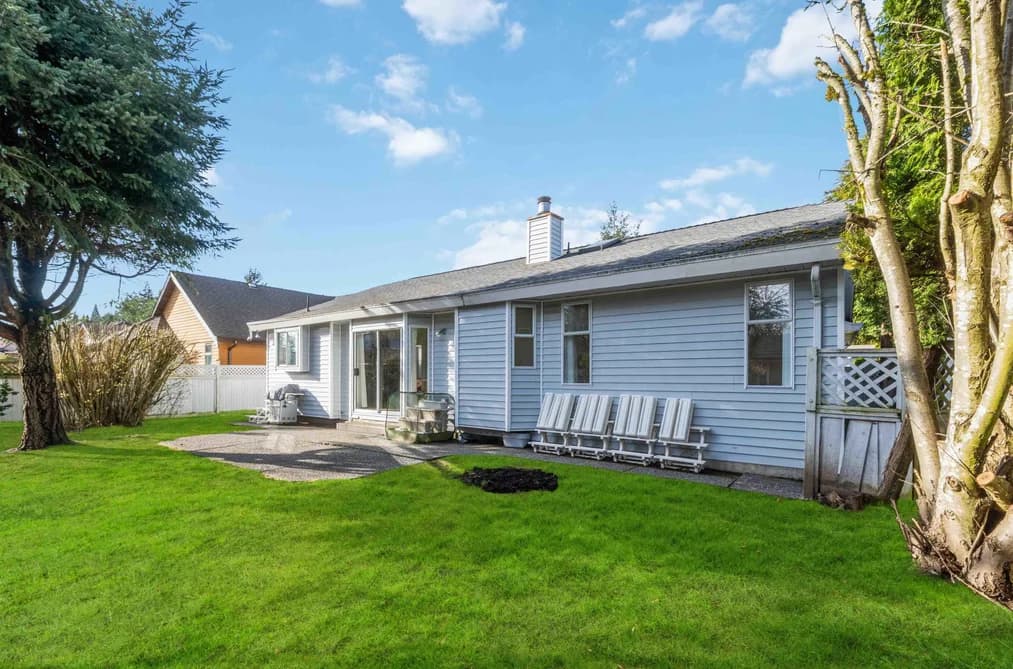 14082 20 AVENUE, Surrey, BC — Residential for Sale - Photo 2