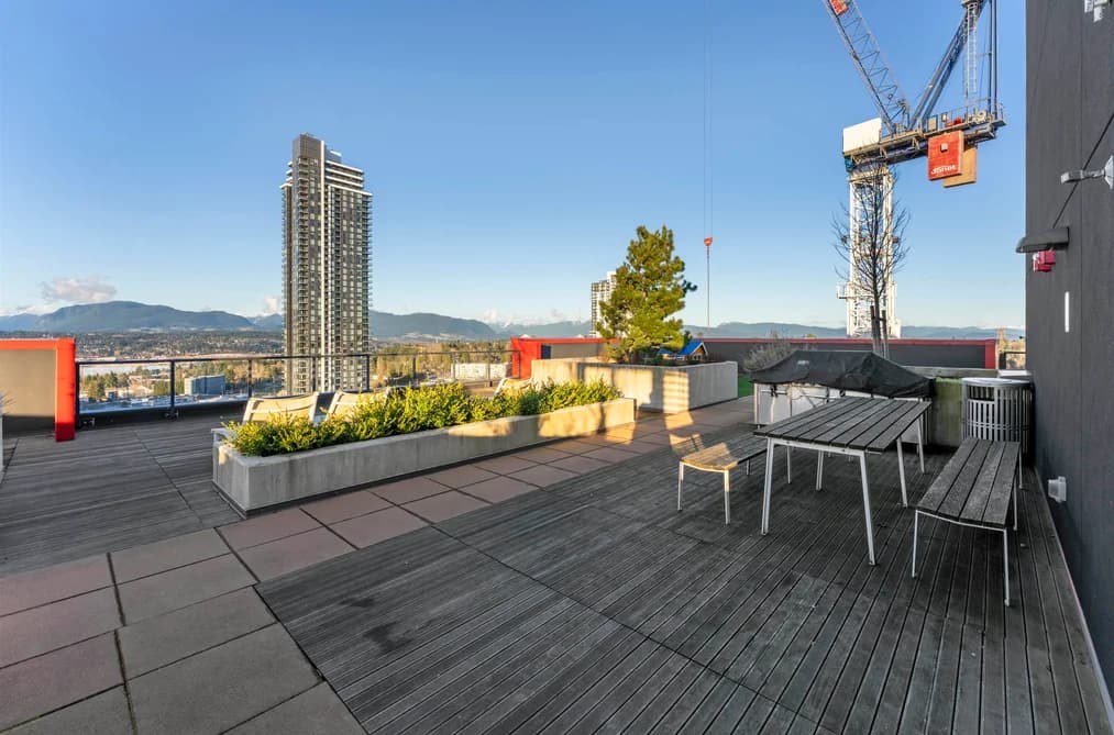 1409 10626 CITY PARKWAY, Surrey, BC — Residential for Sale - Main Photo