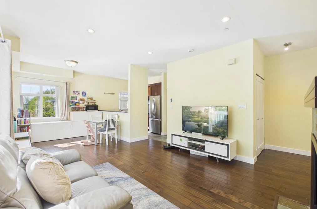 141 7388 MACPHERSON AVENUE, Burnaby, BC — Residential for Sale - Photo 2