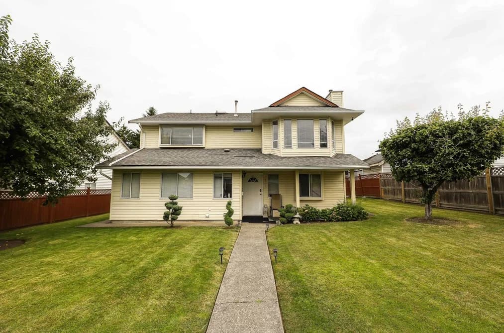 14115 88TH AVENUE, Surrey, BC — Residential for Sale - Photo 2