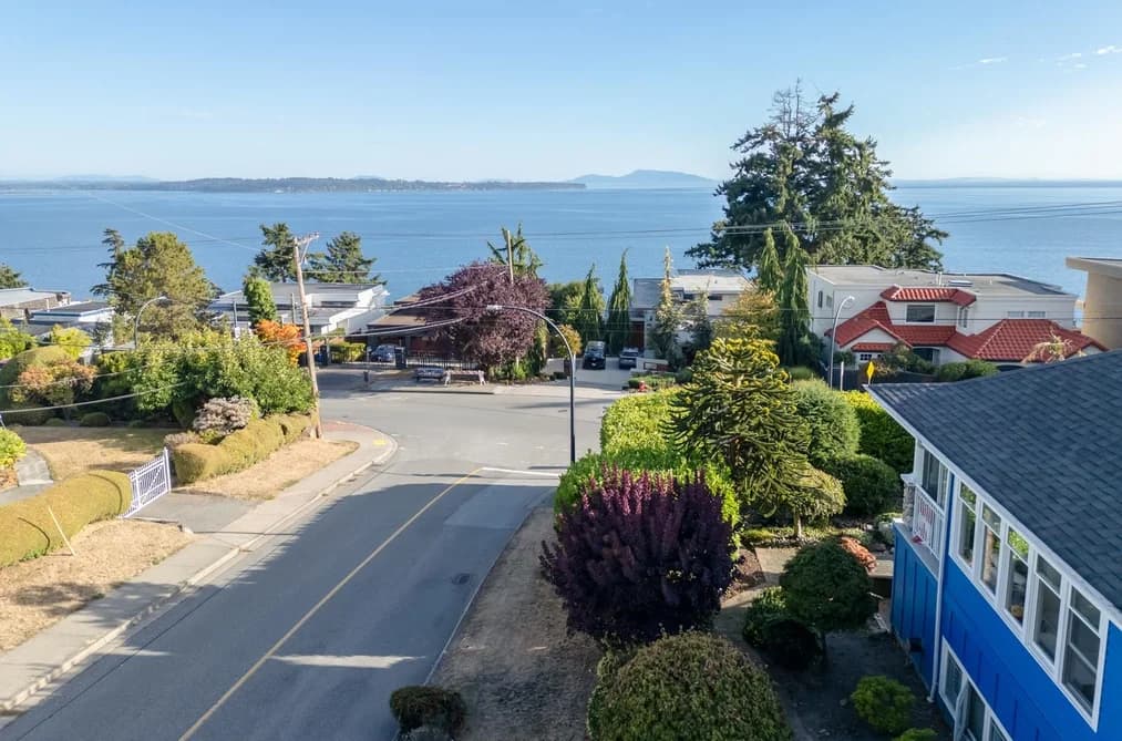 14139 MARINE DRIVE, White Rock, BC — Residential for Sale - Main Photo