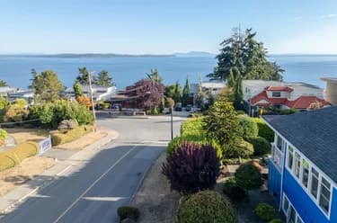House for sale at 14139 Marine Drive White Rock British Columbia - MLS: R3157875