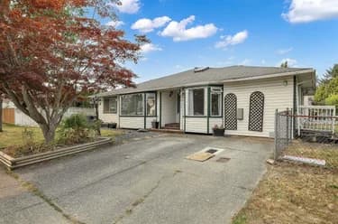 House for sale at 14187 66a Avenue Surrey British Columbia - MLS: R3035861