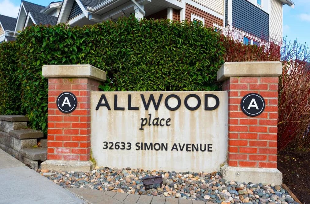 142 32633 SIMON AVENUE, Abbotsford, BC — Residential for Sale - Photo 2