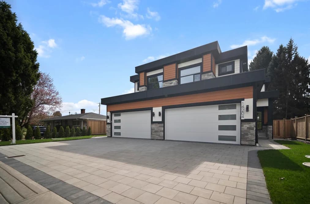 Half Duplex for sale at 14206 North Bluff Road White Rock British Columbia - MLS: R3138131