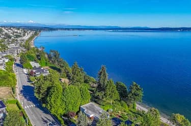 House for sale at 14249 Marine Drive White Rock British Columbia - MLS: R3151583