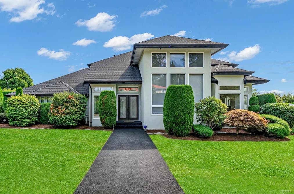 14260 82A AVENUE, Surrey, BC — Residential for Sale - Photo 2