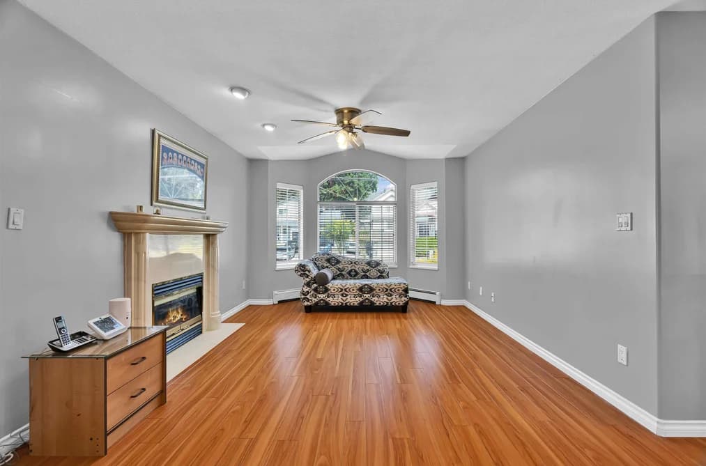 14332 68 AVENUE, Surrey, BC — Residential for Sale - Photo 2