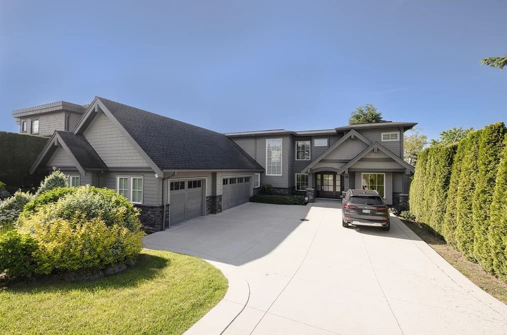 House for sale at 14378 Blackburn Avenue White Rock British Columbia - MLS: R3126398