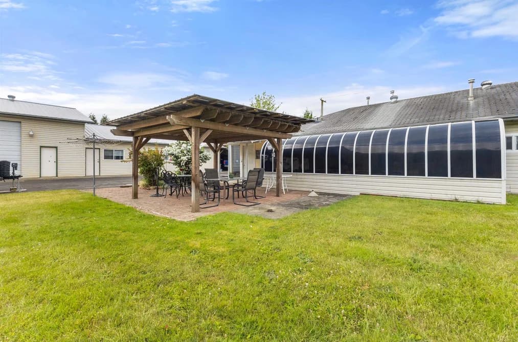 1446 TOWNLINE ROAD, Abbotsford, BC — Residential for Sale - Photo 2