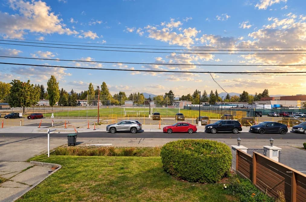 14490 106A AVENUE, Surrey, BC — Residential for Sale - Photo 2