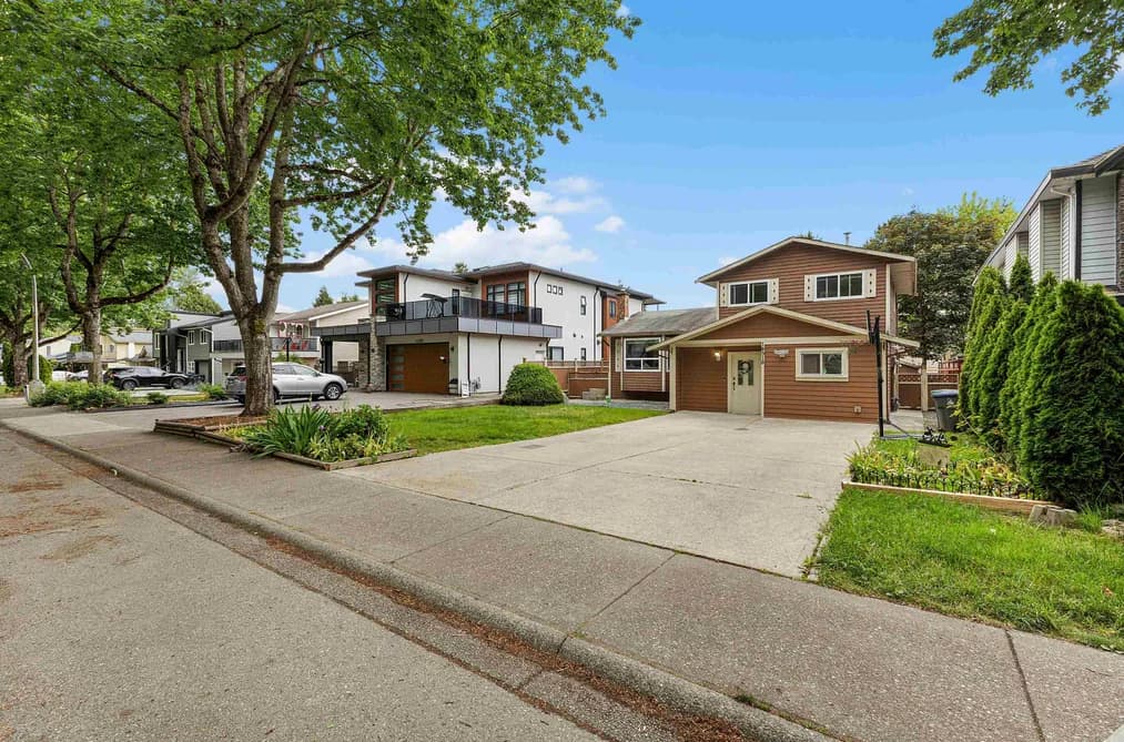 14518 85A AVENUE, Surrey, BC — Residential for Sale - Photo 2