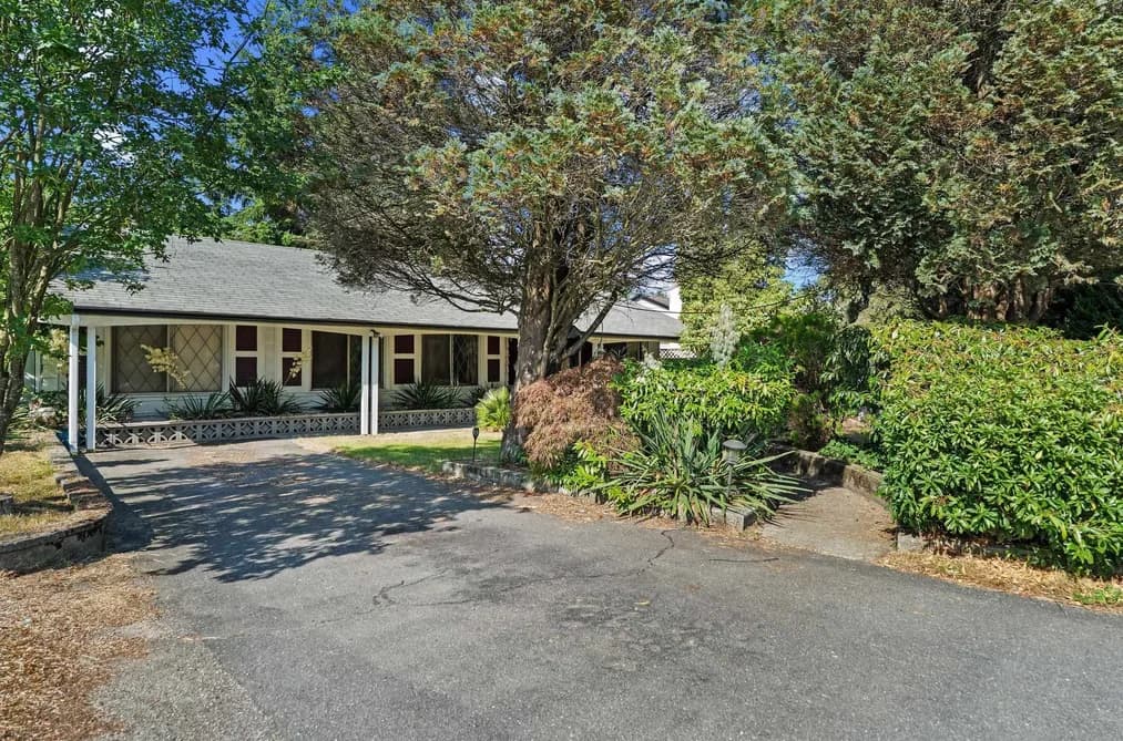 1454 SOWDEN STREET, North Vancouver, BC — Residential for Sale - Photo 2