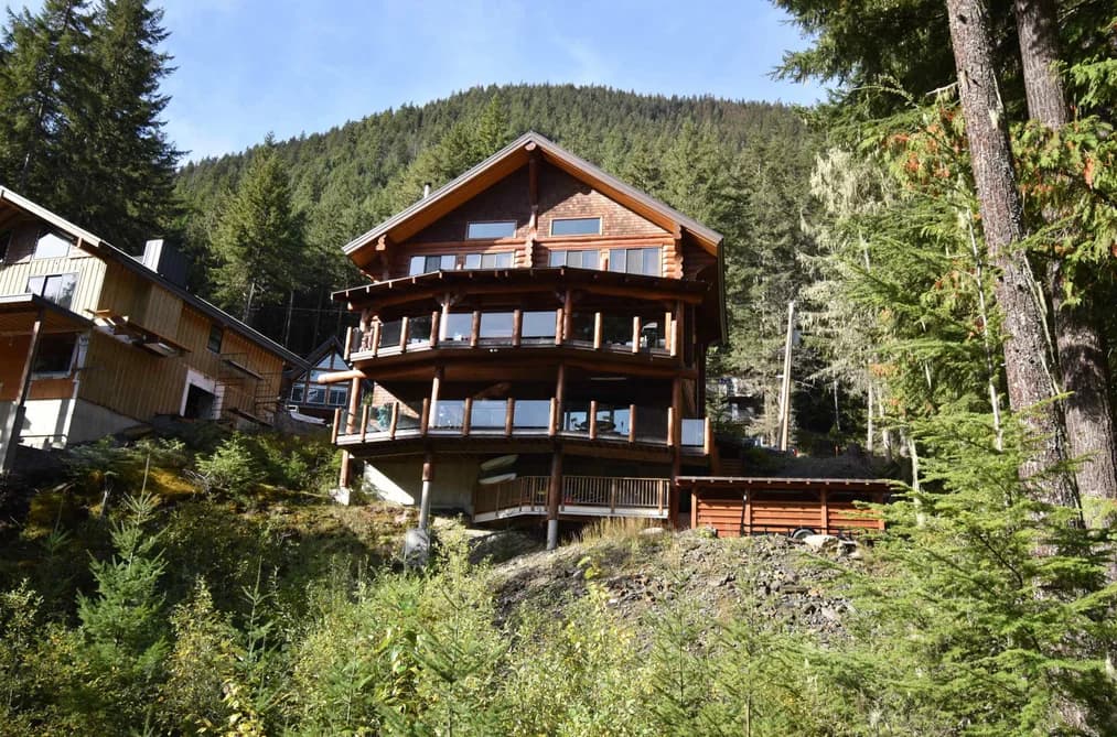 14710 PARKVIEW AVENUE, Sunshine Valley, BC — Residential for Sale - Photo 2