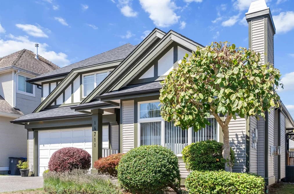 14711 75A AVENUE, Surrey, BC — Residential for Sale - Photo 2