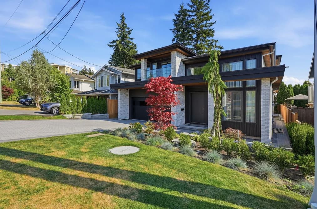 14750 VINE AVENUE, White Rock, BC — Residential for Sale - Photo 2