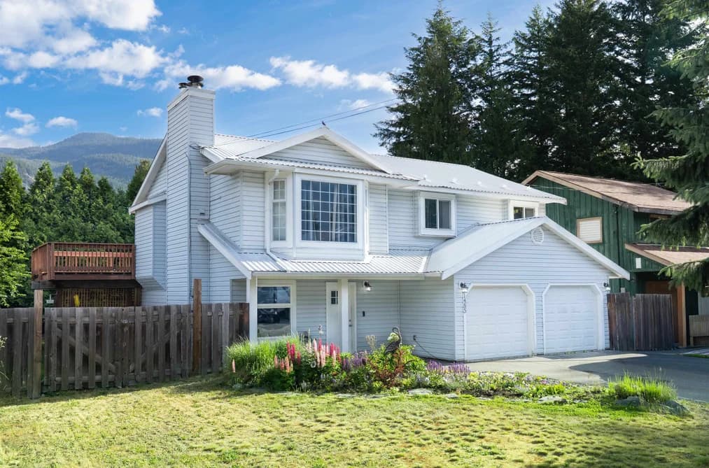 1485 LUPIN STREET, Pemberton, BC — Residential for Sale - Main Photo