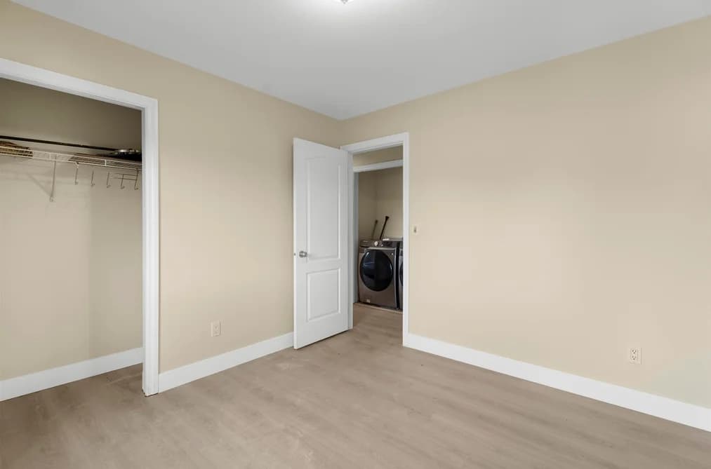 14850 57 AVENUE, Surrey, BC — Residential for Sale - Photo 2