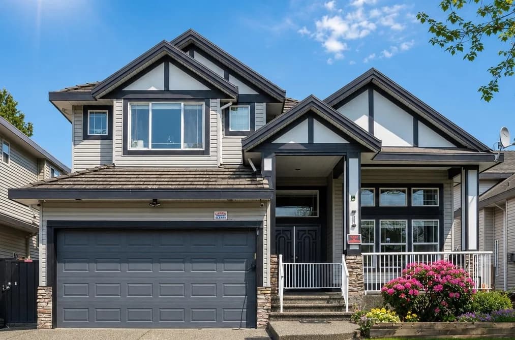 14867 67A AVENUE, Surrey, BC — Residential for Sale - Photo 2