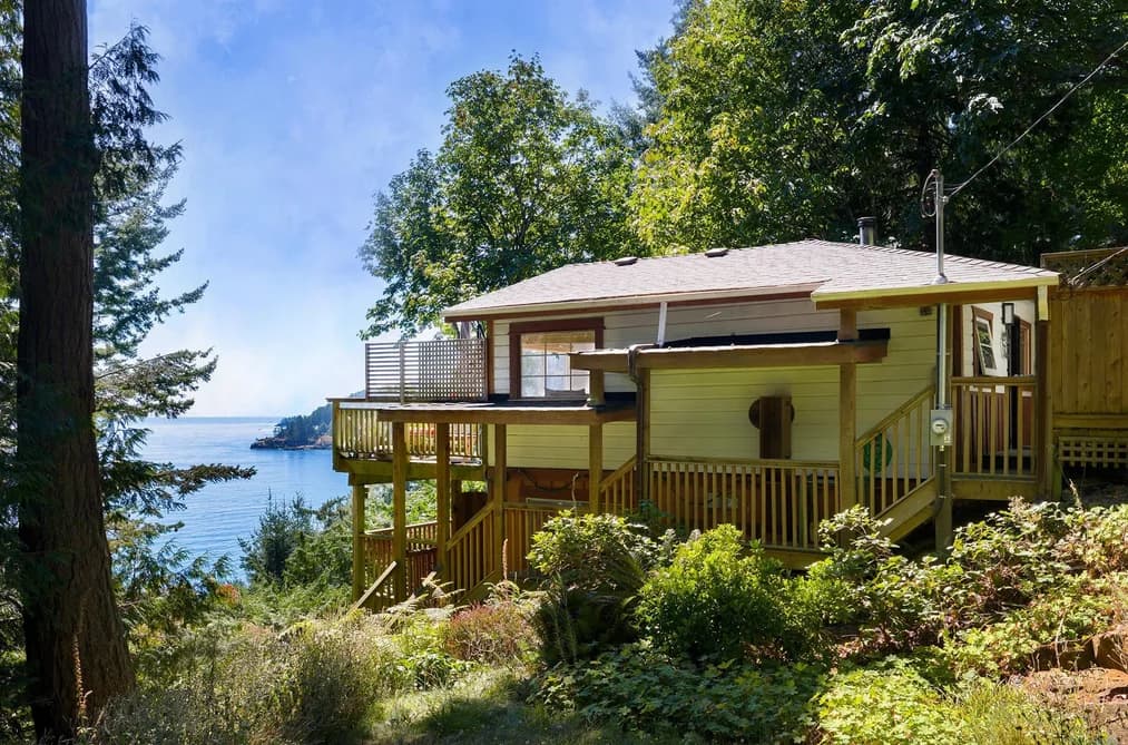 1491 EAGLE CLIFF ROAD, Bowen Island, BC — Residential for Sale - Photo 2