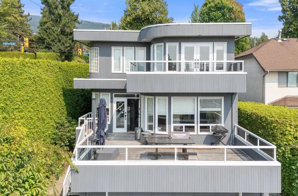 1494 INGLEWOOD AVENUE, West Vancouver, BC — Residential for Sale - Photo 2