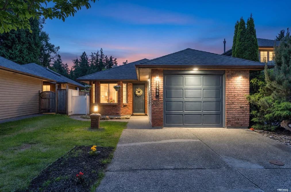 14996 SOUTHMERE CLOSE, Surrey, BC — Residential for Sale - Photo 2