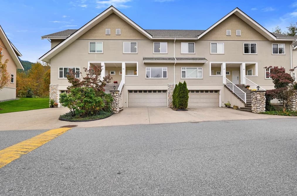 15 1200 EDGEWATER DRIVE, Squamish, BC — Residential for Sale - Main Photo