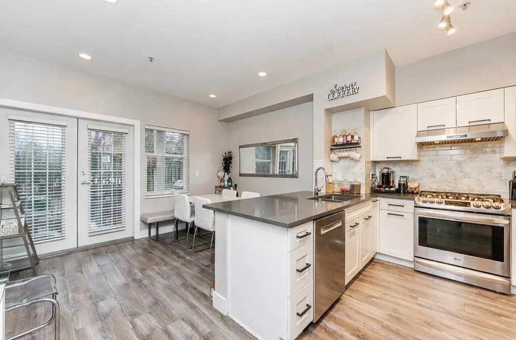 15 21535 88 AVENUE, Langley, BC — Residential for Sale - Photo 2