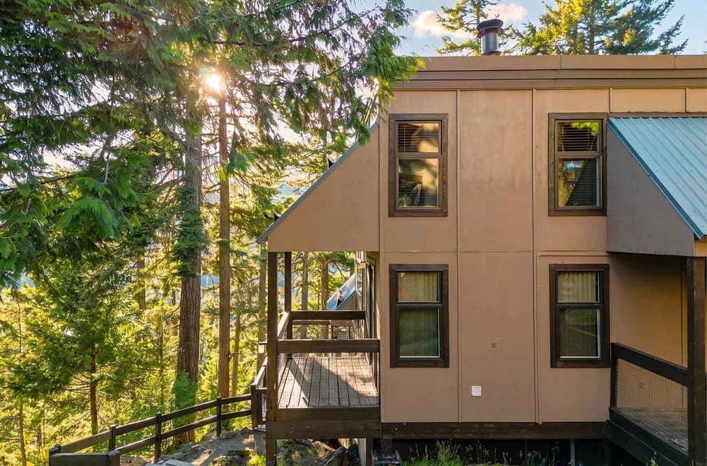 15 2400 CAVENDISH WAY, Whistler, BC — Residential for Sale - Photo 2