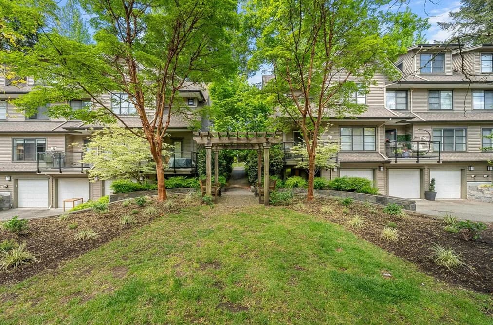 15 3150 SUNNYHURST ROAD, North Vancouver, BC — Residential for Sale - Photo 2