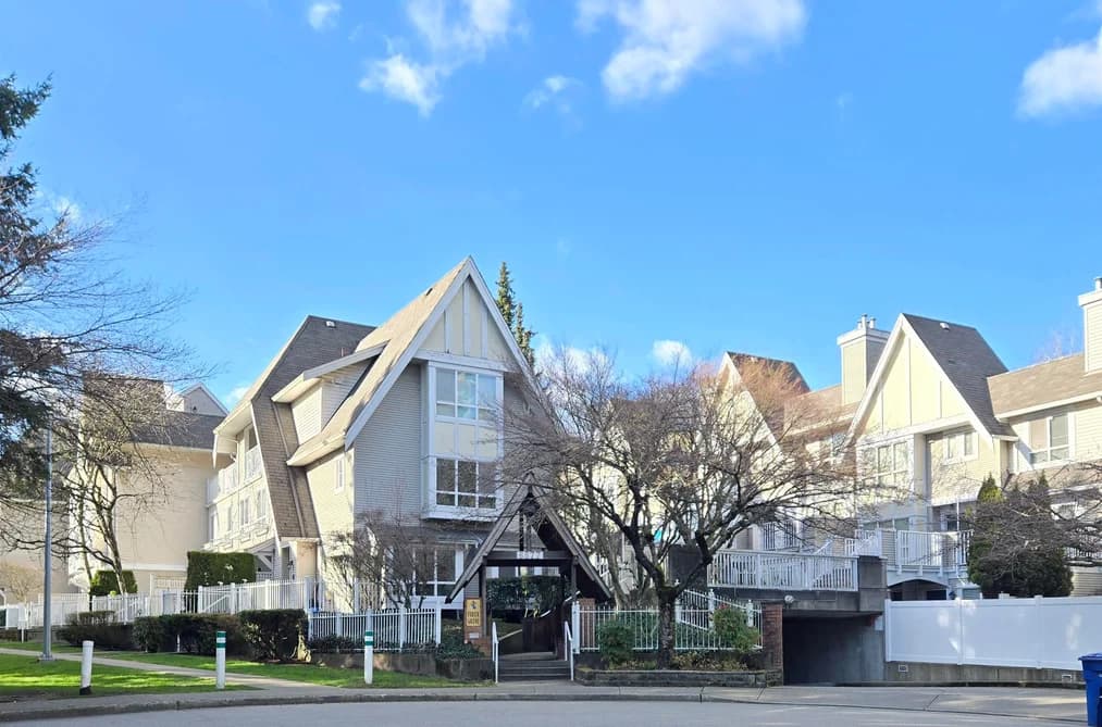 15 6577 SOUTHOAKS CRESCENT, Burnaby, BC — Residential for Sale - Main Photo