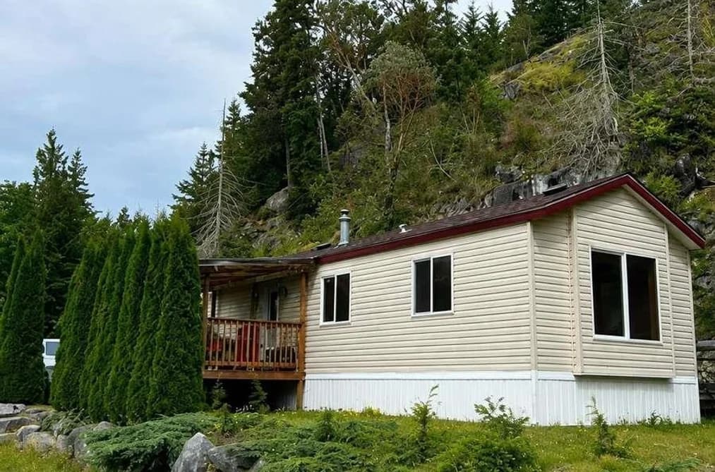 15 7668 SUNSHINE COAST HIGHWAY, Halfmoon Bay, BC — Residential for Sale - Main Photo