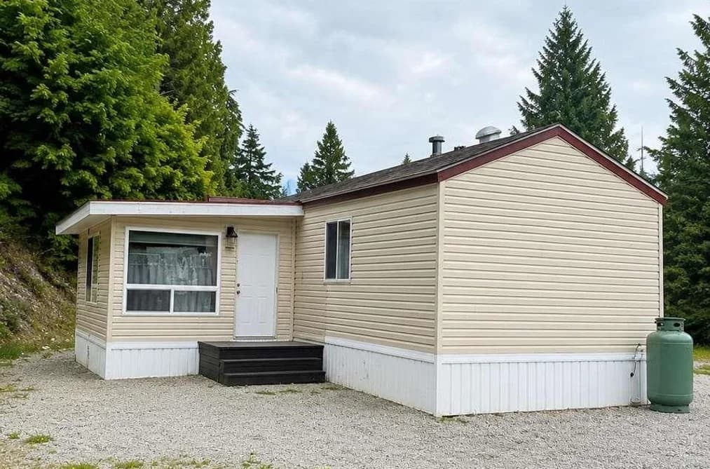 15 7668 SUNSHINE COAST HIGHWAY, Halfmoon Bay, BC — Residential for Sale - Main Photo