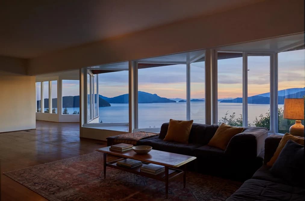 150 PANORAMA ROAD, Lions Bay, BC — Residential for Sale - Photo 2