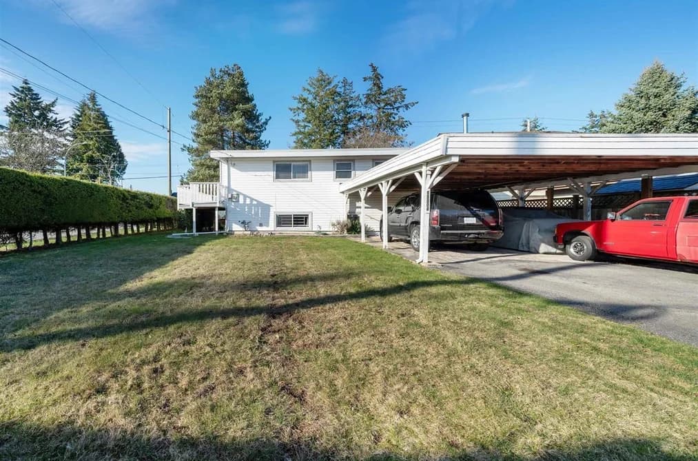 15004 96 AVENUE, Surrey, BC — Residential for Sale - Photo 2