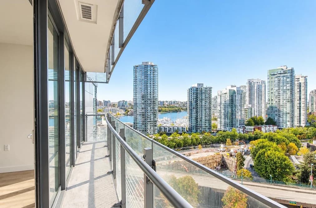 1501 89 NELSON STREET, Vancouver, BC — Residential for Sale - Main Photo