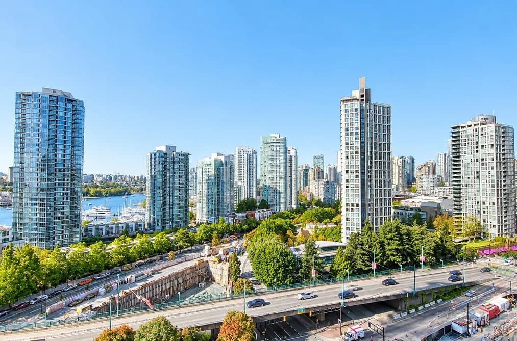 1501 89 NELSON STREET, Vancouver, BC — Residential for Sale - Photo 2