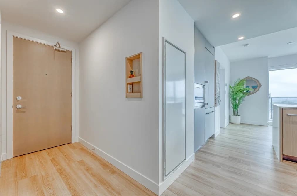 1503 5593 NO. 3 ROAD, Richmond, BC — Residential for Sale - Photo 2