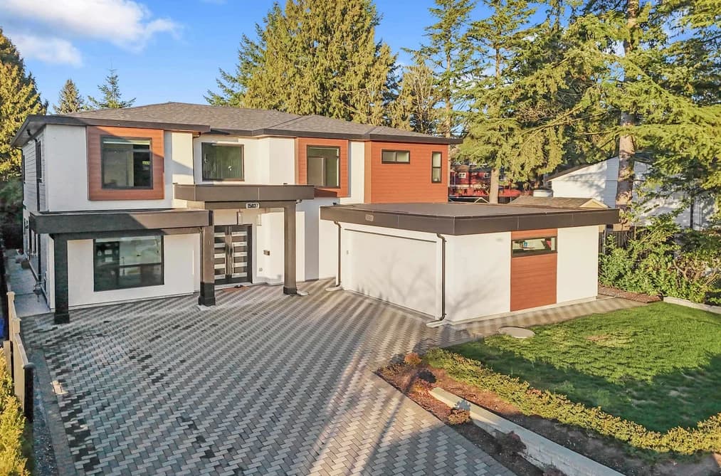15037 87B AVENUE, Surrey, BC — Residential for Sale - Photo 2