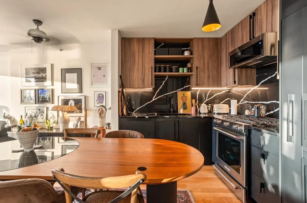 1505 155 W 1ST STREET, North Vancouver, BC — Residential for Sale - Main Photo